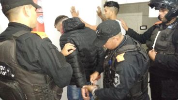 Un tercer detenido cayó hacia la noche en Valparaíso y Virasoro.