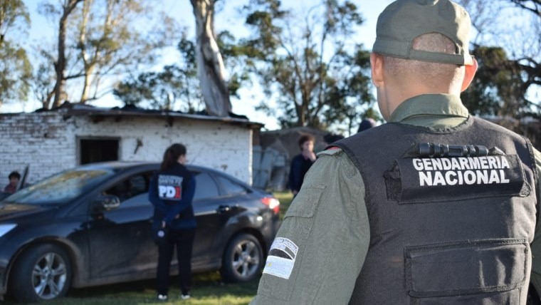 La víctima de trata vivía y trabajaba en condiciones inhumanas.