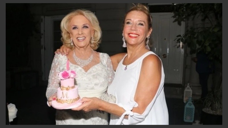 Mirtha junto a su hija, Marcela Tinayre.