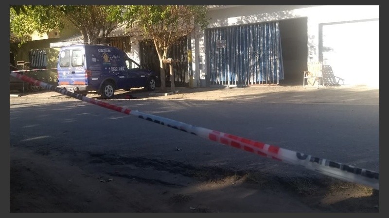 Los dos parientes fueron asesinados por un sospechoso que se desplazaba en bicicleta.