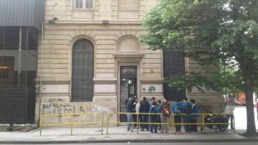 Una denuncia de violencia de género en el Normal 2.