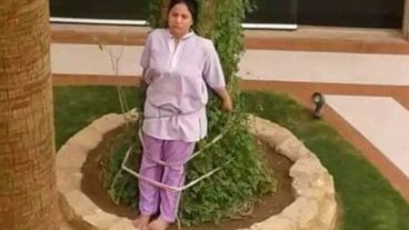 Otra empleada doméstica tomó las imágenes.