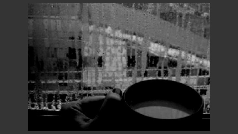 Un café para mirar la lluvia. 