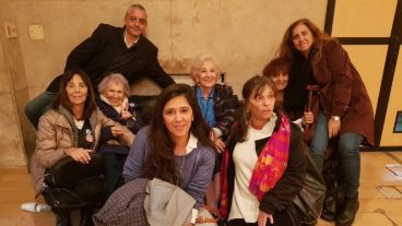 Dirigentes y Madres de Plaza de Mayo le hacen "el aguante" a Cristina.