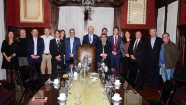 El bloque de asambleístas del oficialismo se reunió este martes.