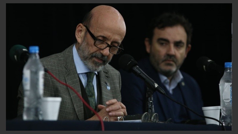 El rector saliente, Héctor Floriani.