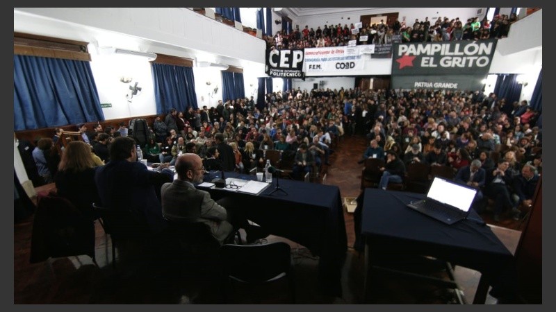 La asamblea tiene 276 integrantes.