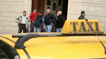 Taxistas se reunirán con la Comisión de Servicios Públicos.