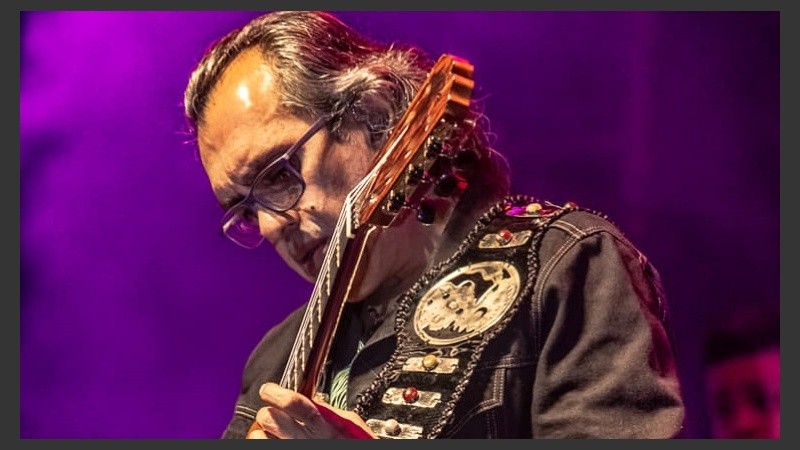 El músico de Los Nocheros atraviesa un momento familiar muy difícil. 