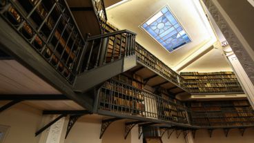 Así quedó la renovada Biblioteca Argentina Dr. Juan Álvarez.