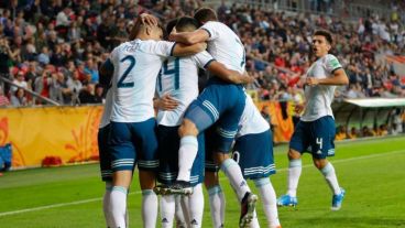 Cinco festejos argentinos en su debut.