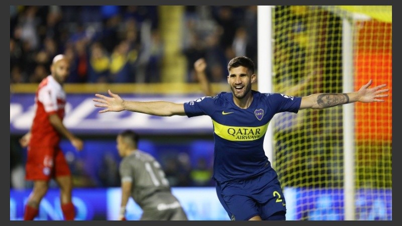 López acertó un cabezazo en el segundo tiempo.