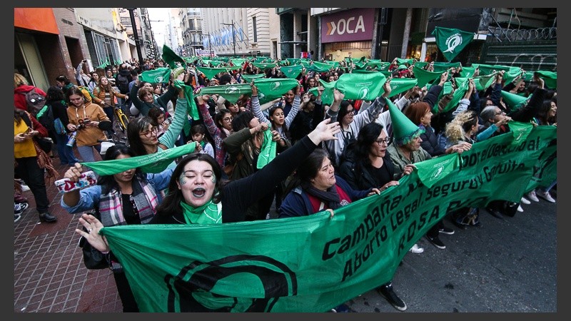 Pañuelazo frente a Humanidades este martes por la tarde.