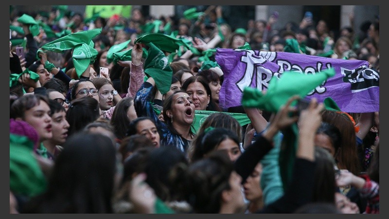 Pañuelazo frente a Humanidades este martes por la tarde.