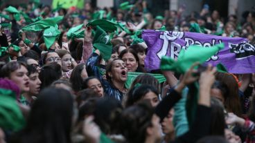 Pañuelazo frente a Humanidades este martes por la tarde.