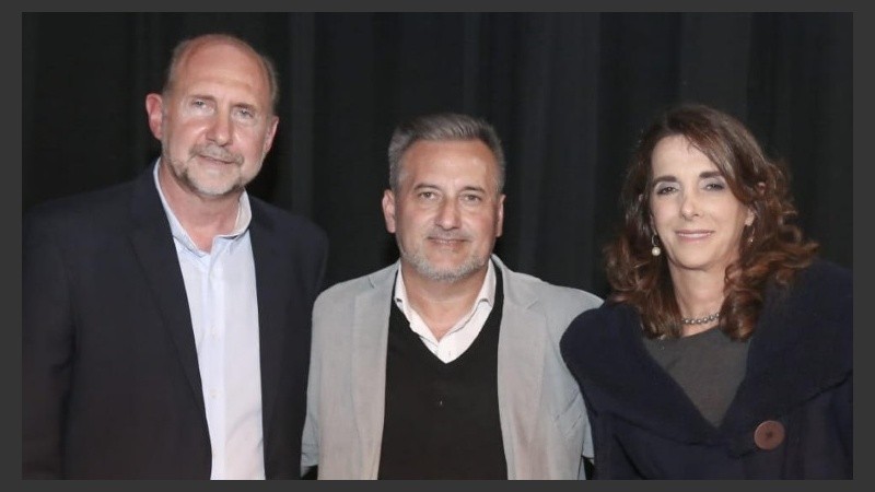 Omar Perotti, Marcelo Lewandowski y María Eugenia Bielsa. 
