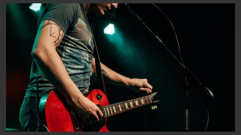 El objetivo es brindar las herramientas para construir un lenguaje y desarrollarlo en el género.