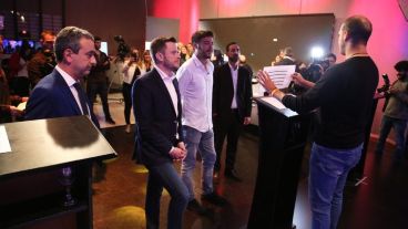 Los cuatros postulantes a la Intendencia debatieron en los estudios de Televisión Litoral.