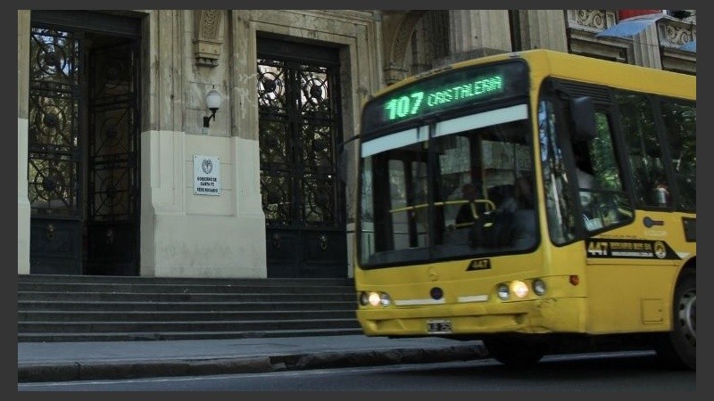 Funcionará el transporte público de Rosario y de todo el país.