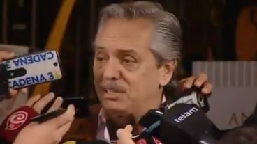 Alberto Fernández tras el alta: "Estoy muy bien. Me voy a trabajar".