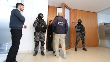 Policías en la audiencia imputativa de este viernes.