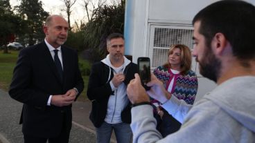 Perotti junto a Busatto y Silvina Frana.