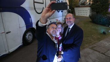 Perotti junto a Busatto y Silvina Frana.