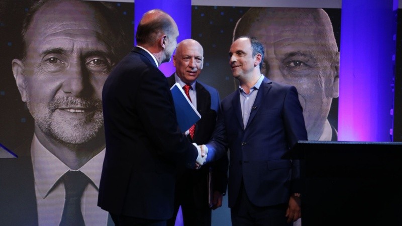 Los candidatos parecieron conformarse con el empate.