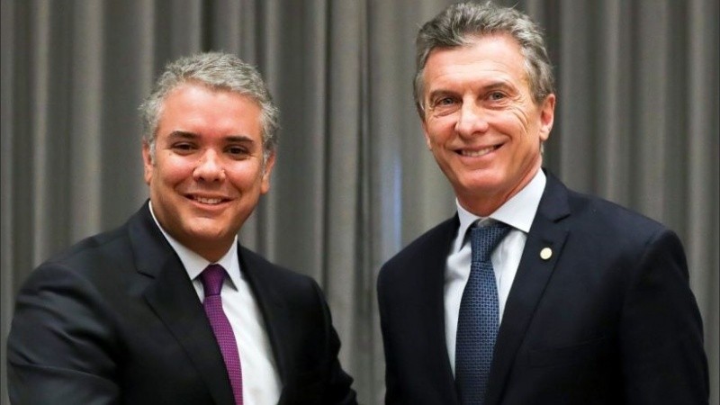 El presidente de Colombia llega al país en visita oficial.