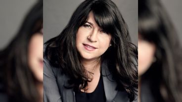 "Los personajes femeninos que escribo son fuertes en sus propios términos", dijo E.L.James.