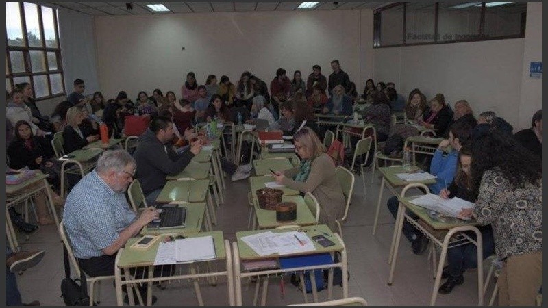 El proyecto fue presentado por un consejero alumno de la carrera de Historia.