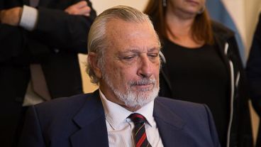 Silberstein garantizó el acto eleccionario hasta las 18.