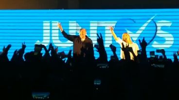 Perotti y Rodenas festejan juntos en la ciudad de Santa Fe.