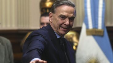 Pichetto renunció a su cargo en el Consejo de la Magistratura.