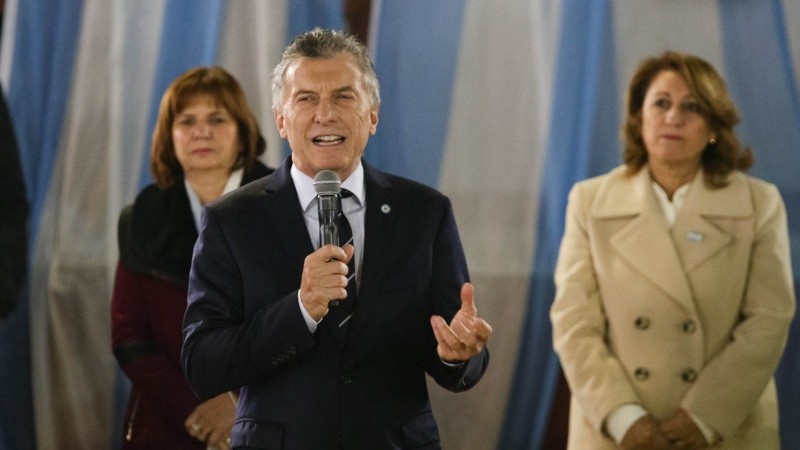 Macri junto a Mónica Fein y Patricia Bullrich.