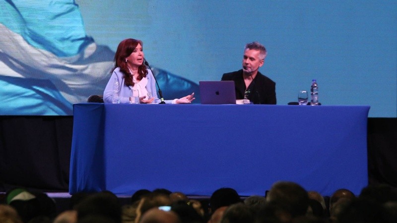 La ex presidenta se refirió al acto de Macri, sin mencionarlo.