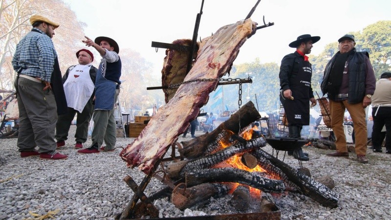 El calor del fuego este 20 de Junio patrio.