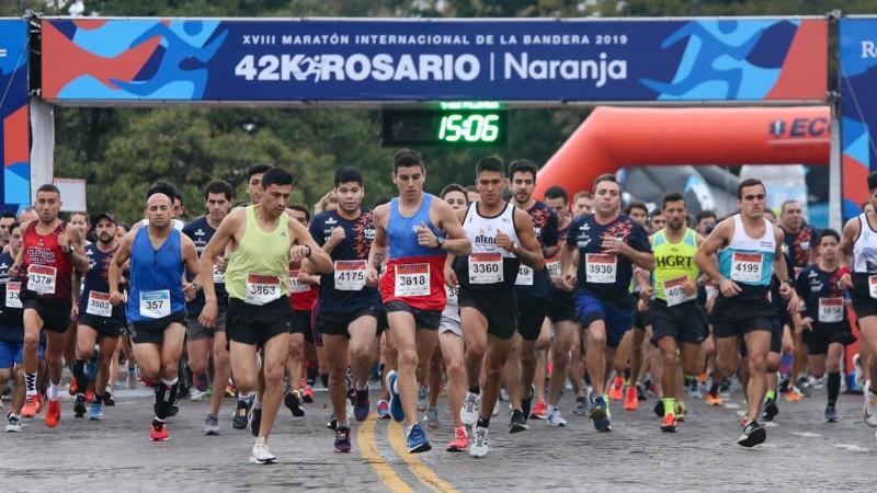 Postales de la 18ª Maratón Internacional de la Bandera en Rosario. 