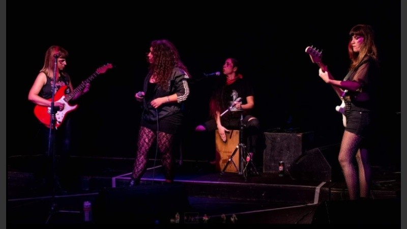 El concierto Subacuático se presenta en dos únicas funciones los domingos 23 y 30 de junio a las 20, en La sonrisa de Beckett.