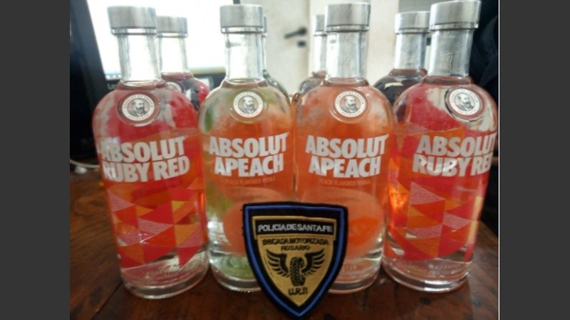 El botín que la mujer entregó a los policías. 