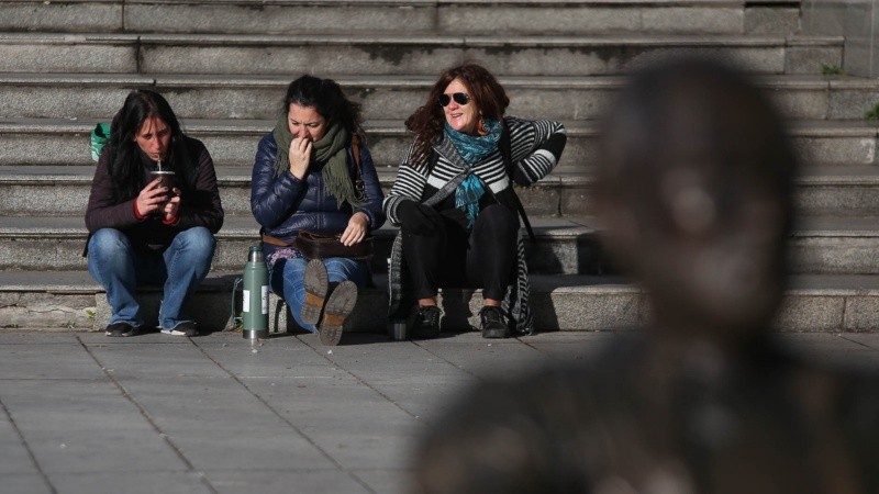 El frío se hizo sentir en la mañana rosarina.