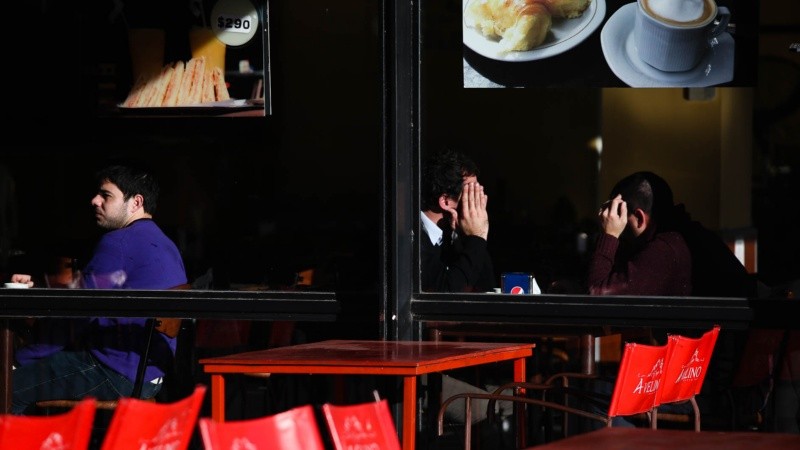 El frío se hizo sentir en la mañana rosarina.