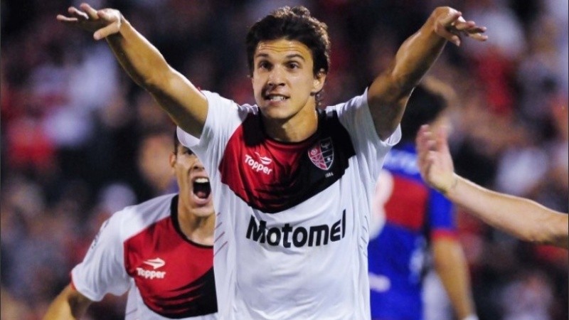 Vergini con la de Newell's, donde fue campeón en 2013.