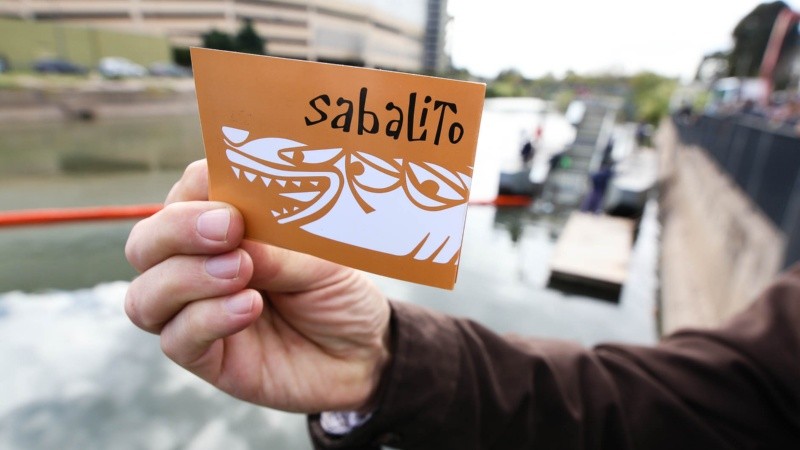 La barcasa estuvo intervenida por la artista Flor Balestra. 