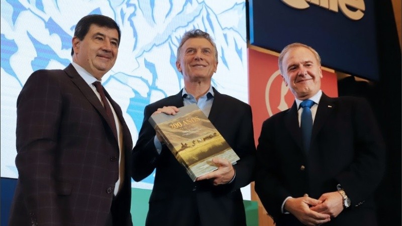 Macri junto al titular de Came, Díaz Beltrán y el secretario Bereciartúa.