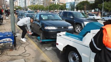 El decreto Nº 776 estableció reanudar el cobro de las tasas y otros conceptos vinculados con la remisión de vehículos a los depósitos municipales.