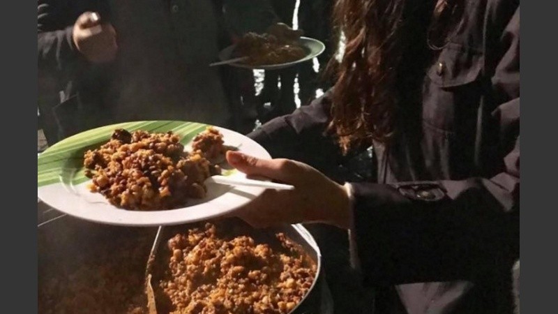 Un plato de comida caliente para las noches más frías del año. 