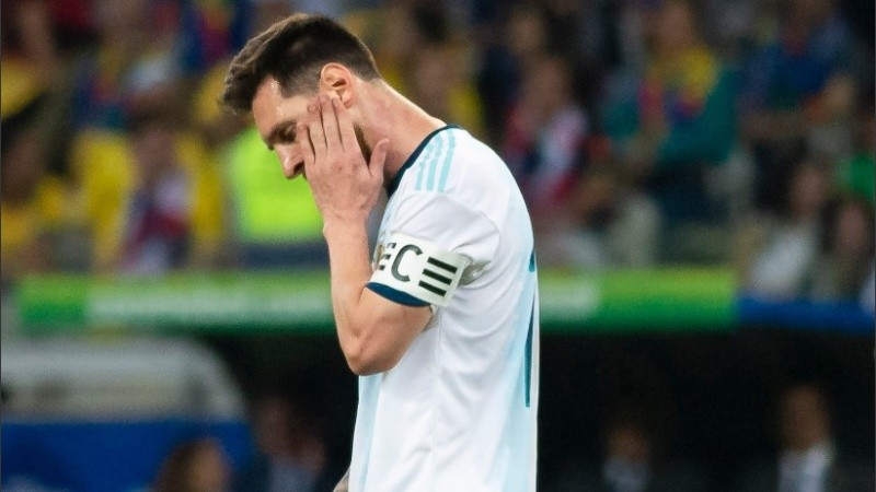 El crack rosarino fue de menor a mayor como el equipo pero terminó mal.