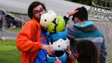 Arrancaron las vacaciones: chicos y chicas de todas las edades disfrutaron este martes feriado de las propuestas que ofrece la ciudad.