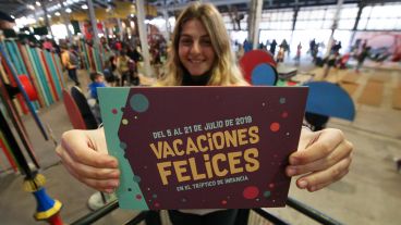 Arrancaron las vacaciones: chicos y chicas de todas las edades disfrutaron este martes feriado de las propuestas que ofrece la ciudad.